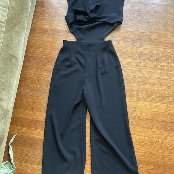 Backless Jumpsuit - Picture 2 of 3